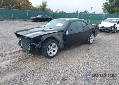 2013 Dodge Challenger Sxt z USA, uszkodzony, nr VIN 2C3CDYAG3DH548883